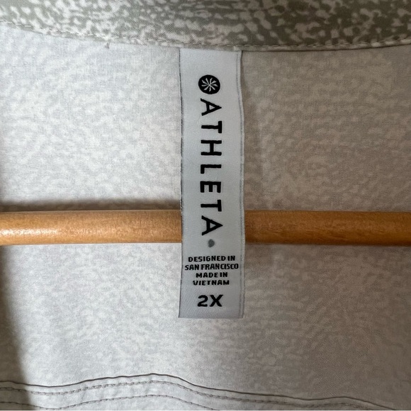 Athleta Womens Zuma Printed Tunic Shirt Dress Grey White Long Sleeve 2X Pockets - Picture 7 of 10